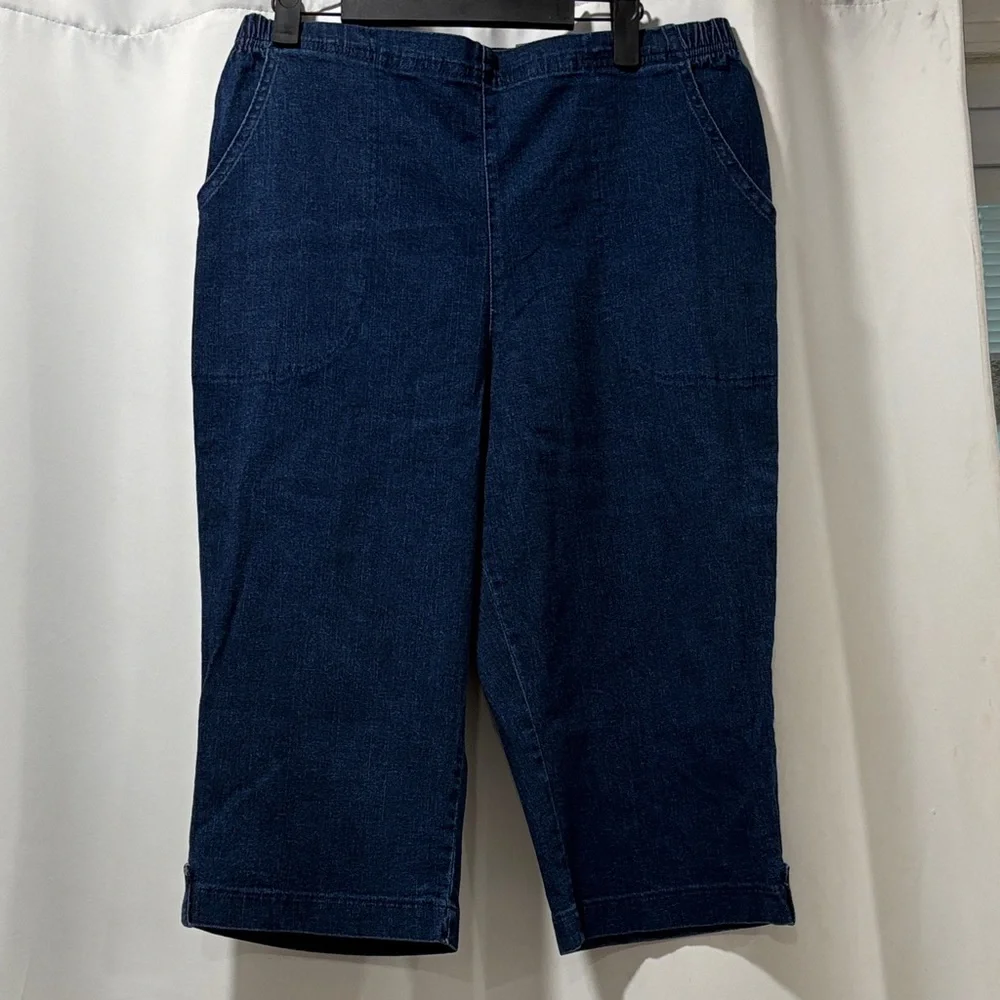 Croft & Barrow Dark Blue Mid Rise Pull-on Skimmer Jeans - Picture 4 of 6